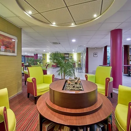 Apartment Seniors Les Essentielles Caen